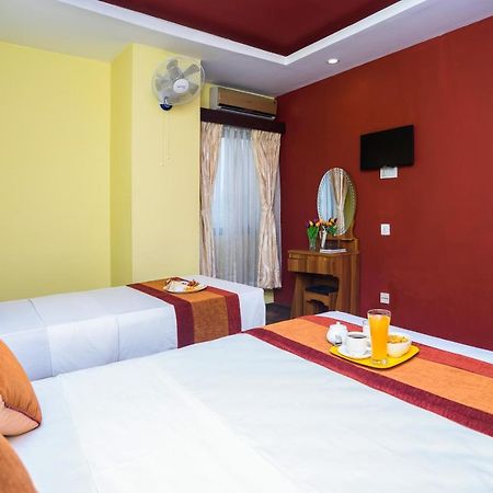 Oyo 105 Hotel Travel Inn Катманду Екстер'єр фото