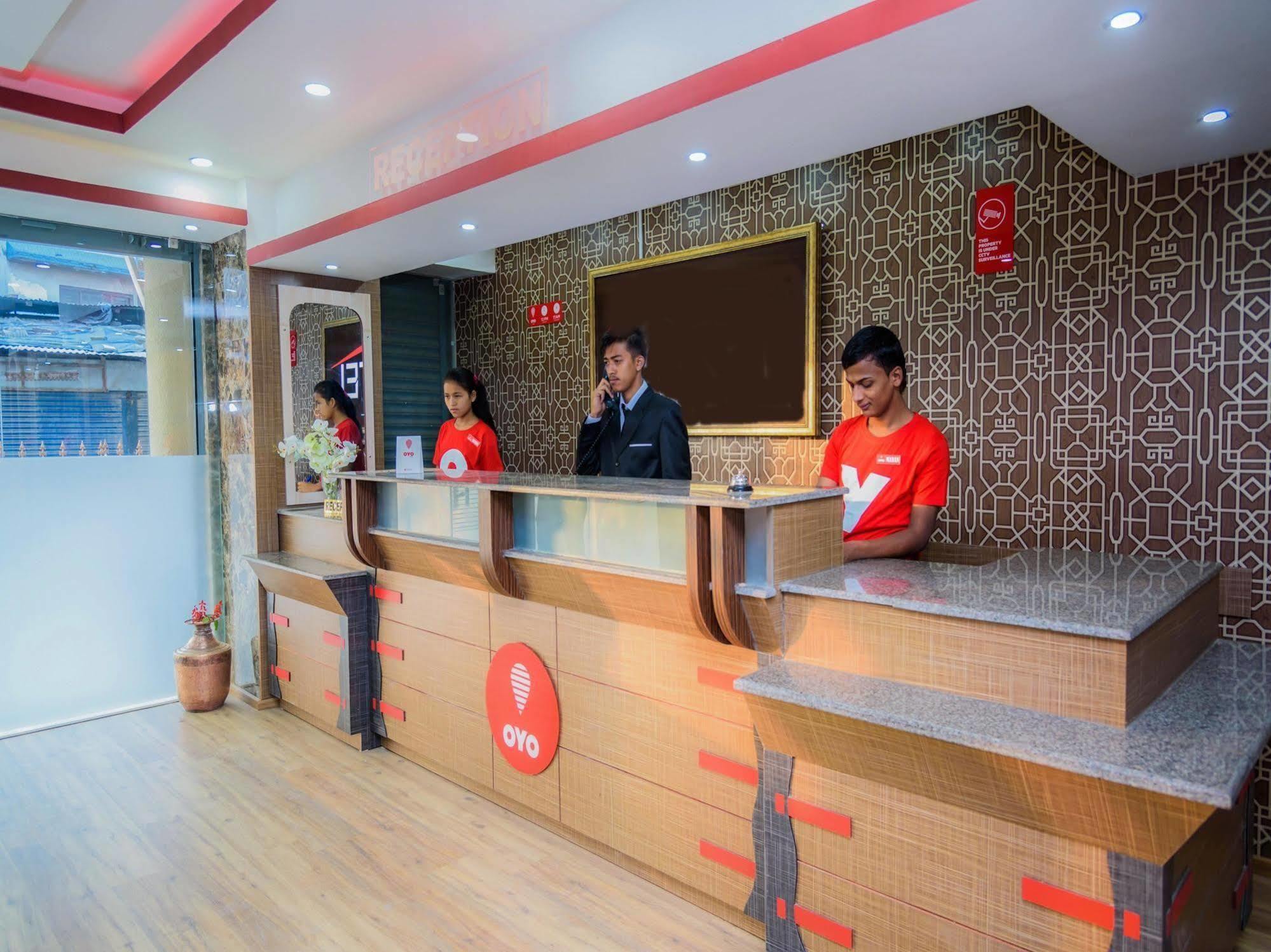 Oyo 105 Hotel Travel Inn Катманду Екстер'єр фото